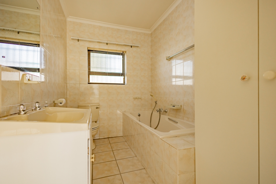 3 Bedroom Property for Sale in Rouxville Western Cape